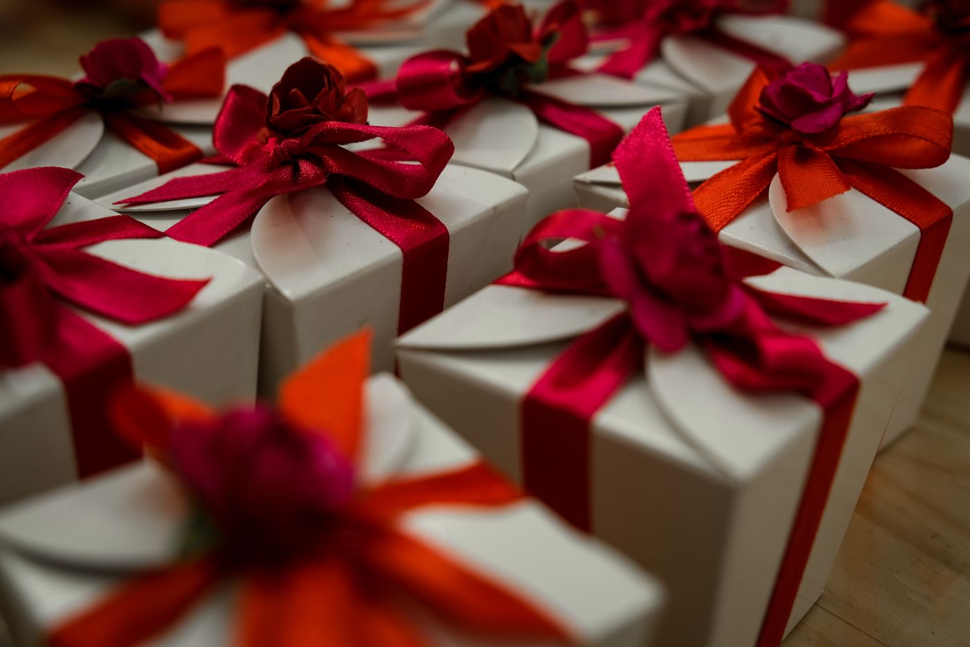 A wedding gift and card table